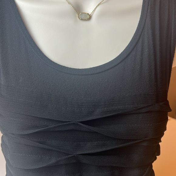 🖤ANN TAYLOR BLACK WOVEN LAYERED FABRIC TOP SIZE MEDIUM PETITE🖤 - Picture 7 of 13